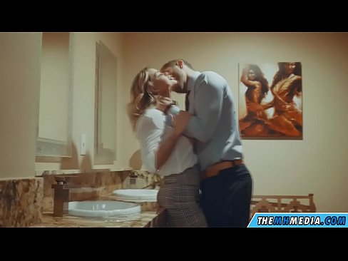 ❤️ Quandu una bionda tettona ti seduce in un bagnu publicu ❤️ Pornografia dura à co.dewporn.ru ❌❤